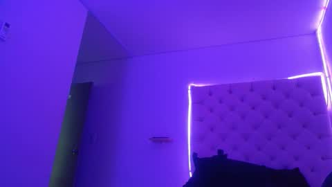 Ivon online show from October 7, 12:01 pm