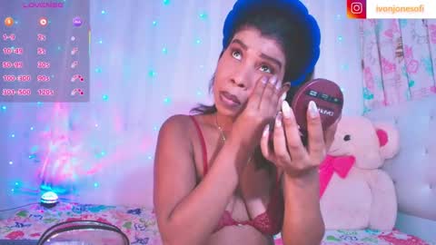  Ivon  Miss Jones  online show from November 19, 3:06 am