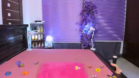 ivory_chanel online show from October 20, 7:08 pm