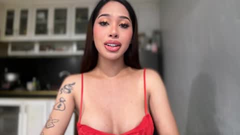 kirstenelsie online show from April 1, 2:12 am