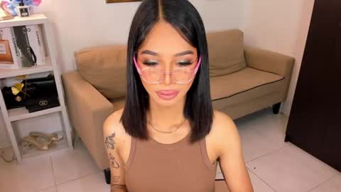 kirstenelsie online show from March 11, 4:19 am