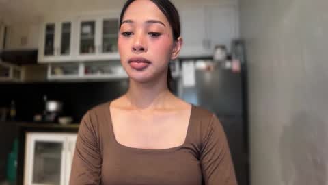 kirstenelsie online show from January 19, 6:01 am