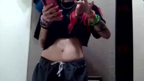 ivorytrixx online show from January 17, 6:50 pm