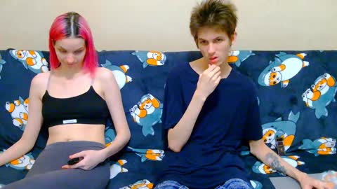 Ivy and Lester online show from September 13, 5:32 am