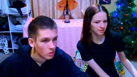 Ivy and Lester online show from December 7, 5:04 pm