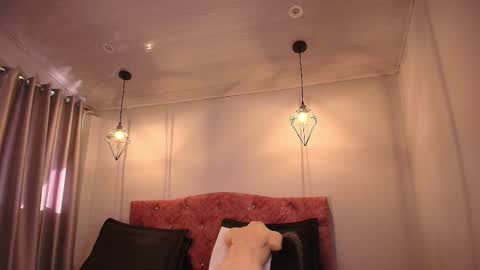 ivy_bonnie online show from November 25, 12:15 pm