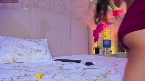 Ivy  online show from October 20, 8:36 pm