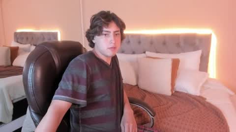 ivyblaze_dantekush online show from April 3, 5:25 am