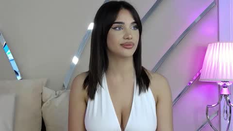 Ivy online show from December 1, 8:51 pm