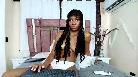 ivyrose_01 online show from April 29, 5:30 pm