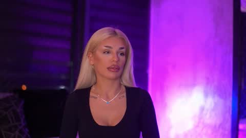 IvyRowa online show from February 4, 6:23 pm