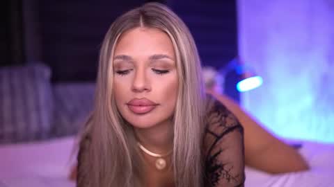 IvyRowa online show from February 24, 1:35 am