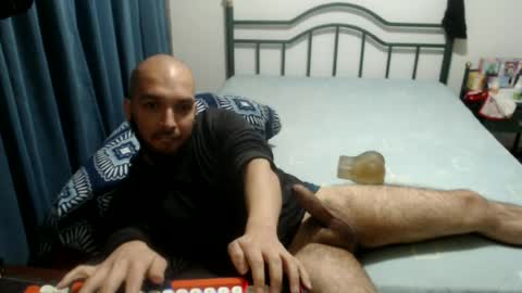 iwanturarse online show from July 7, 7:23 am
