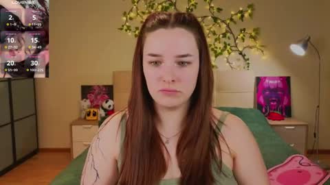 Daisy online show from April 13, 9:30 pm