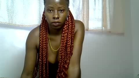 iynika online show from June 18, 10:09 am