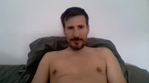 Snapshot of iyoperro chatting on October 4, 11:41 am Casandro online show from October 4, 11:41 am