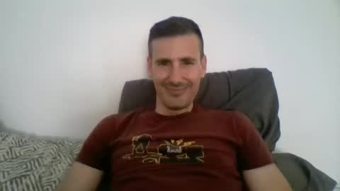 Snapshot of iyoperro chatting on October 16, 1:11 pm Casandro online show from October 16, 1:11 pm
