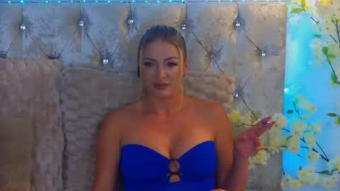 Izabella online show from July 19, 3:31 am