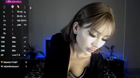 Iza Lim online show from February 25, 3:52 am