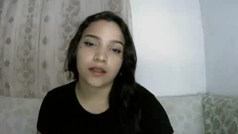izzy_32 online show from February 10, 6:38 am