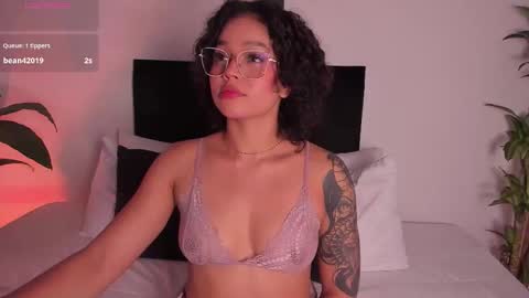 Izzy vega  online show from September 14, 2:58 am