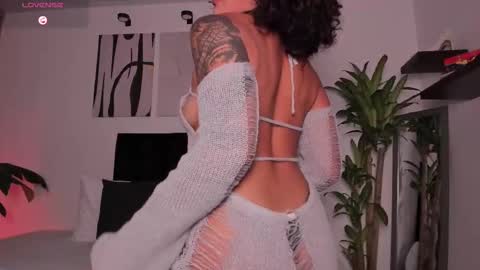 Izzy vega  online show from October 5, 11:12 pm