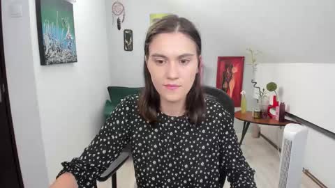 Snapshot of izzymonro chatting on September 17, 1:25 pm Izzy online show from September 17, 1:25 pm