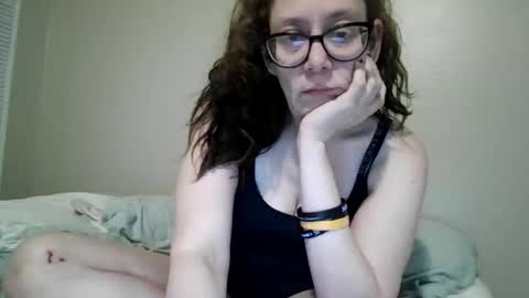 izzynoela online show from December 20, 12:17 am