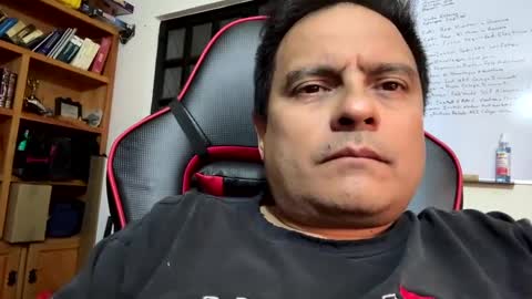 j0shua70 online show from October 7, 7:48 am