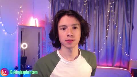 Hey im Jaxxxon check my info     online show from September 23, 5:56 am