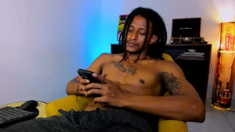 Snapshot of jaacksn chatting on January 23, 2:12 am jaacksn online show from January 23, 2:12 am