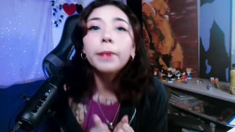 jade 18  online show from December 15, 6:42 am