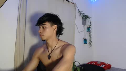 Snapshot of jack160724 chatting on October 21, 10:35 pm jack160724 online show from October 21, 10:35 pm