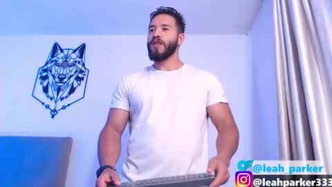Snapshot of jack_master_muscle chatting on September 26, 7:33 pm jack and leah online show from September 26, 7:33 pm