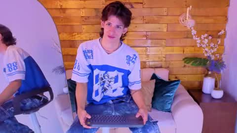 Jack Shane online show from May 8, 4:40 am