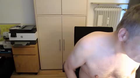 Snapshot of jackdus74 chatting on October 29, 3:36 pm jackdus74 online show from October 29, 3:36 pm