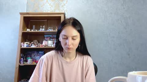 Alice online show from November 26, 6:43 am