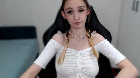 Snapshot of jackie__morgan chatting on January 6, 4:04 am jackie__morgan online show from January 6, 4:04 am