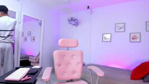 Jackk Russell  online show from April 2, 3:36 am