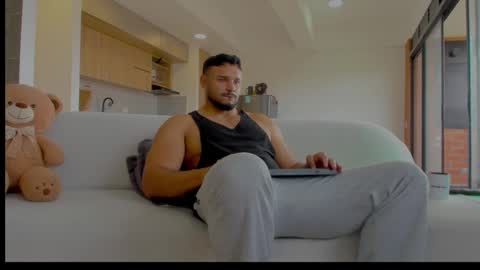 Jackson Wayne online show from November 2, 12:49 pm