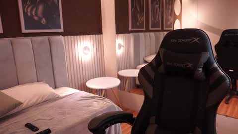 Jackson Bell online show from September 27, 3:43 pm