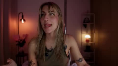 Linda Sofia help me get to 100 thumbs up online show from February 15, 11:58 pm