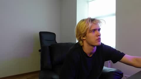 JACOB DEVON online show from February 15, 7:43 am