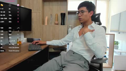 Jacob Evans online show from January 18, 7:37 pm