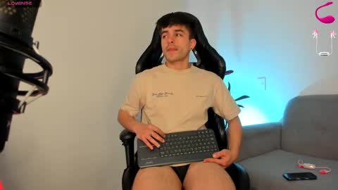 JACOB FERRER online show from February 15, 6:59 am