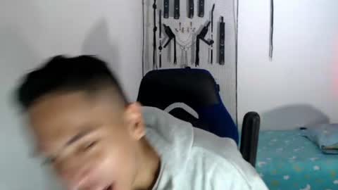 Snapshot of jacob_wolf_xxx chatting on September 25, 6:20 am jacob online show from September 25, 6:20 am
