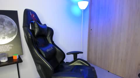 jacobb116 online show from January 15, 1:58 am