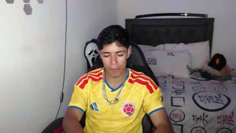 Jacobbakerr online show from April 6, 3:37 am