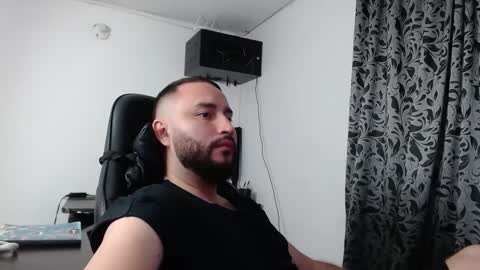 Snapshot of jacobkingd chatting on February 9, 2:17 am jacobkingd online show from February 9, 2:17 am