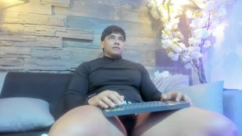 Jacob Stonne online show from May 22, 11:50 am